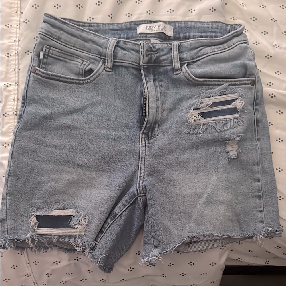 Judy Blue Light Wash Distressed Shorts